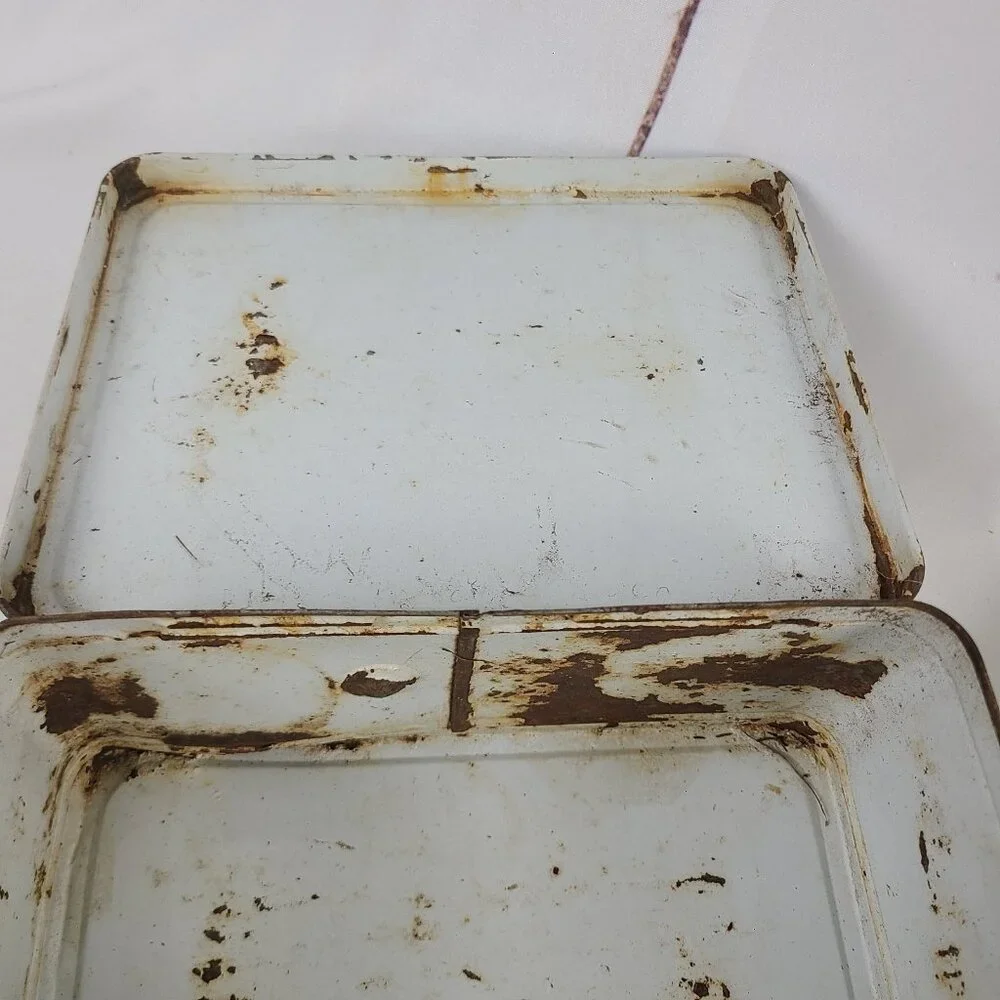 Vintage 1978‎ Wags 'N Whiskers Metal Lunch Box with NO Thermos
